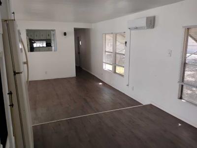 Photo 3 of 19 of home located at 1701 Skipper Rd #163 Tampa, FL 33613