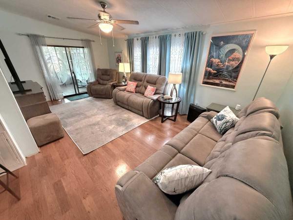 1983 AGE 40+ PARK Mobile Home For Sale