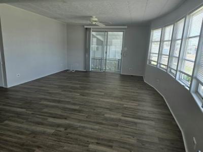 Photo 2 of 7 of home located at 110 49th Ave. West Bradenton, FL 34207