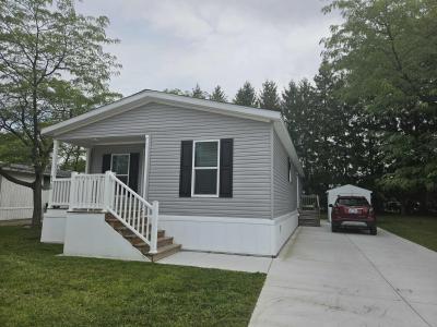 Mobile Home at 4460 Shasta Dr Lot Sh4460 Saginaw, MI 48603