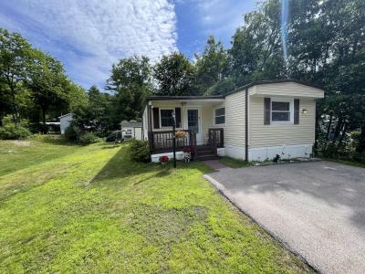 Mobile Home at 6 Manorcrest Drive Nashua, NH 03062