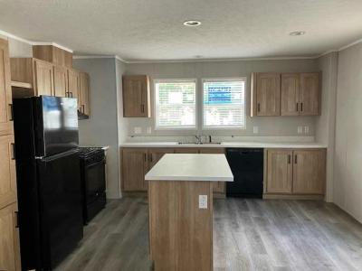 Mobile Home at 1146 East Park Drive Brookfield, OH 44403
