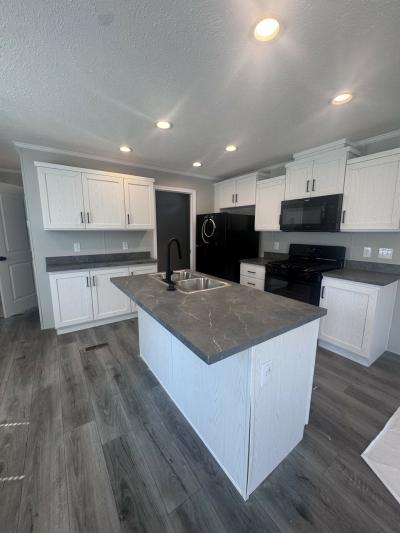 Mobile Home at 17050 Brookhurst Macomb, MI 48044