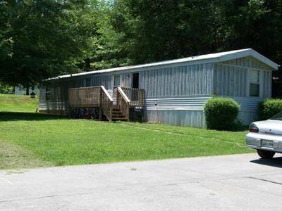 Mobile Home at 3711 Collinwood Ln Lot Col3711 Louisville, TN 37777