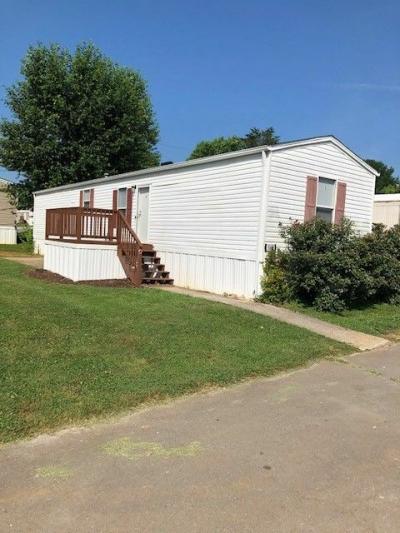 Mobile Home at 3607 Wheaton Ln Lot Whe3607 Louisville, TN 37777