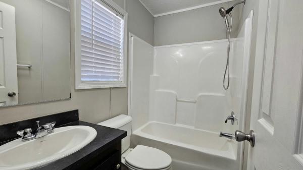 2019 Clayton Homes Inc Mobile Home For Sale