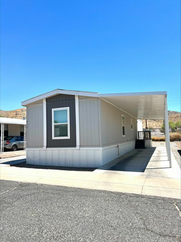 Photo 1 of 2 of home located at 813 W Mineral Rd Lot Mr0813 Phoenix, AZ 85041
