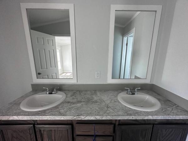 Photo 1 of 2 of home located at 800 Lexington Lot #291 Norman, OK 73069