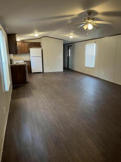 Photo 4 of 30 of home located at 104 Sharon #Sh104 Conroe, TX 77301