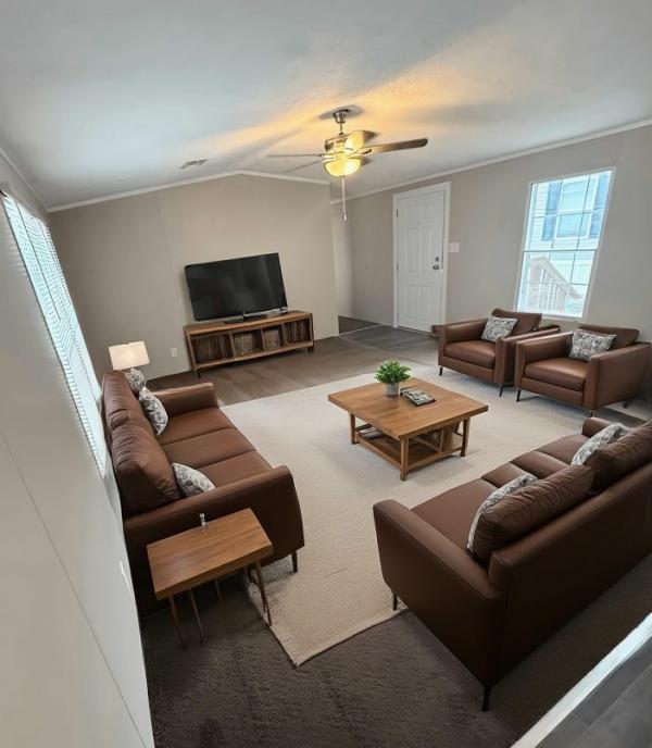 2002 Clayton Homes Inc Mobile Home For Sale