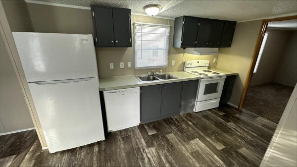 2002 Schult Buckeye Mobile Home