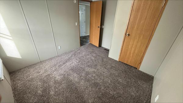 2002 Schult Buckeye Mobile Home