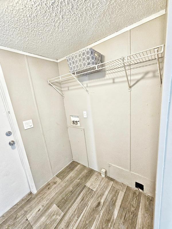 2002 Schult Desert Manor Mobile Home