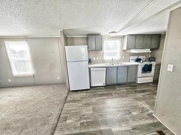 2002 Schult Desert Manor Mobile Home
