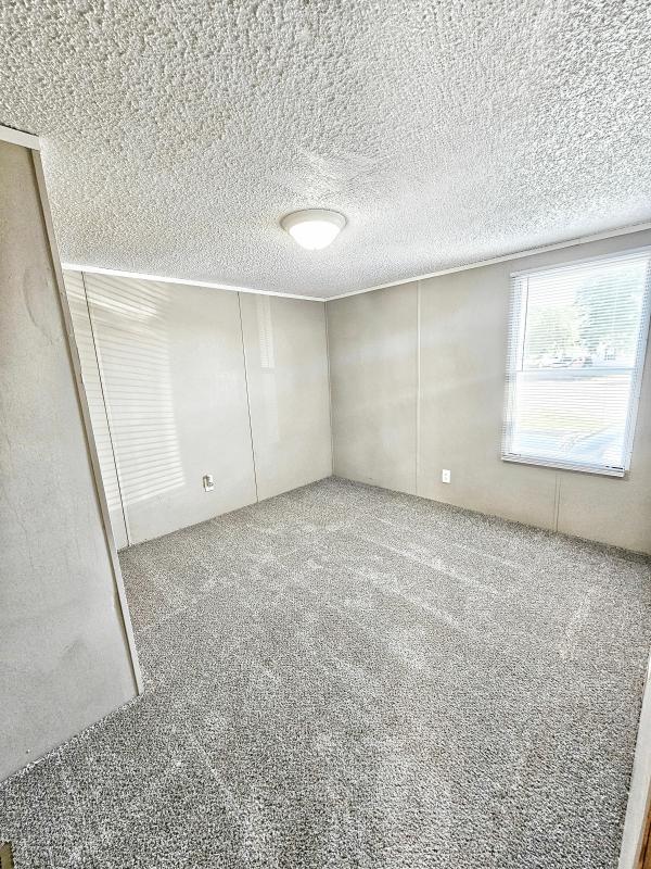 2002 Schult Desert Manor Mobile Home