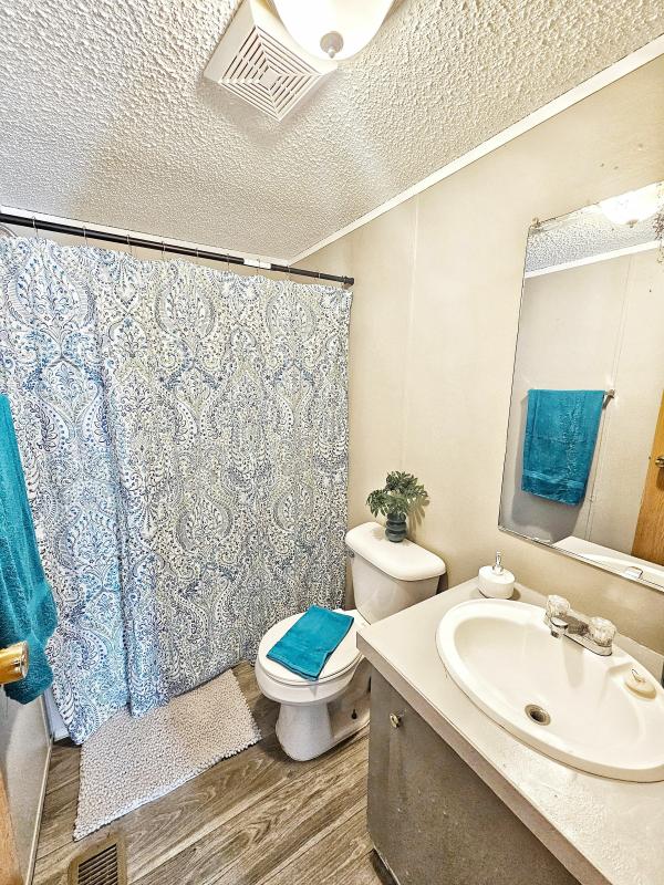 2002 Schult Desert Manor Mobile Home