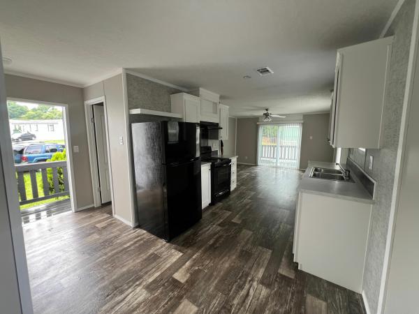 Photo 1 of 2 of home located at 11121 Veterans Memorial Hwy #124 Douglasville, GA 30134