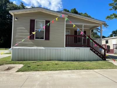 Mobile Home at 322 Sara Lane Huntsville, TX 77340