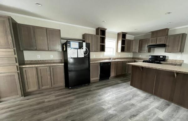Photo 1 of 2 of home located at 6543 Hunters Ridge Lane Lot 138 Holly, MI 48442