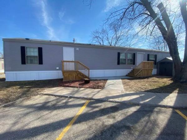 Photo 1 of 2 of home located at 57 Summer Circle NE Cedar Rapids, IA 52402