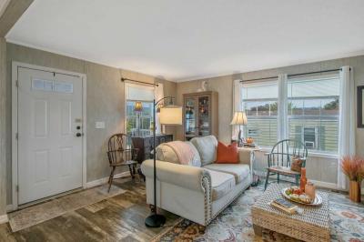 Photo 4 of 31 of home located at 5600 Shute Rd La Fayette, NY 13084
