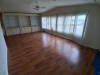 1990 Manufactured Home