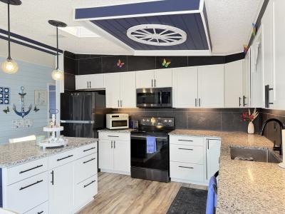 Photo 4 of 22 of home located at 2119 Bayou Drive South Ruskin, FL 33570
