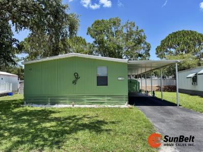 Photo 2 of 20 of home located at 393 Hansom Parkway Sanford, FL 32773