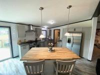 2010 Commodore Manufactured Home