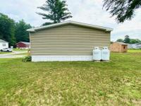 2010 Commodore Manufactured Home