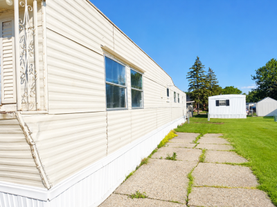 Photo 3 of 17 of home located at 5368 Ponderosa, #164 White Lake, MI 48383