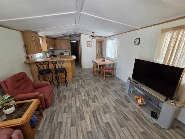 1993 Cavco Manufactured Home