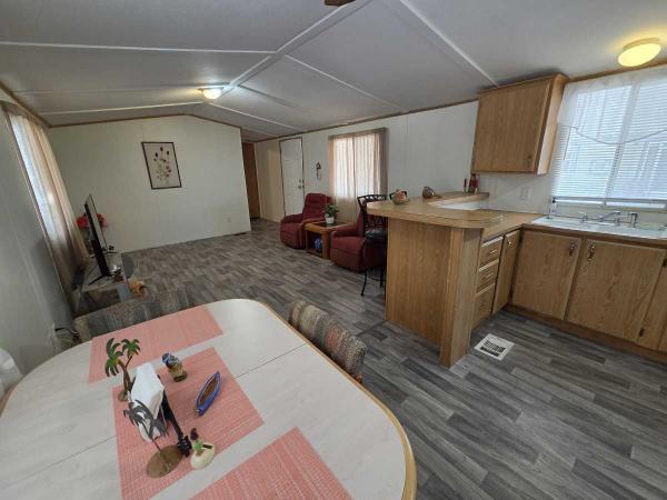 1993 Cavco Manufactured Home