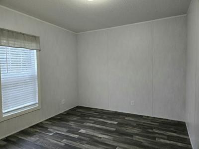 Photo 5 of 9 of home located at 3035 66th Avenue N. #35 Saint Petersburg, FL 33702