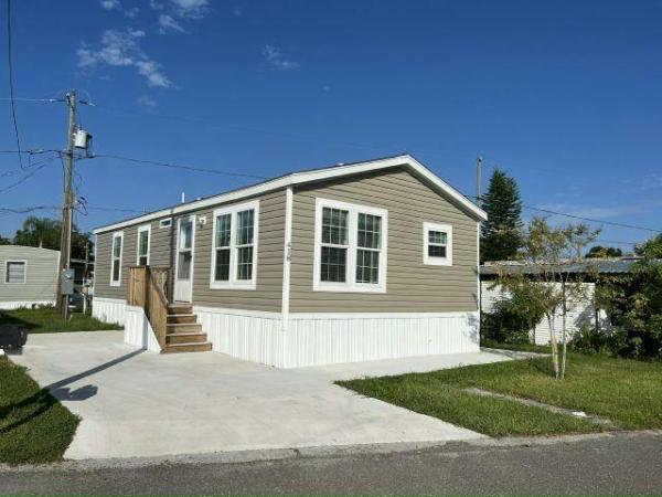 Photo 1 of 2 of home located at 4000 24th St N Unit 418 Saint Petersburg, FL 33714