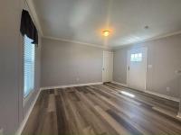 2023 Live Oak Homes Chestnut L-5562E-Oak Manufactured Home