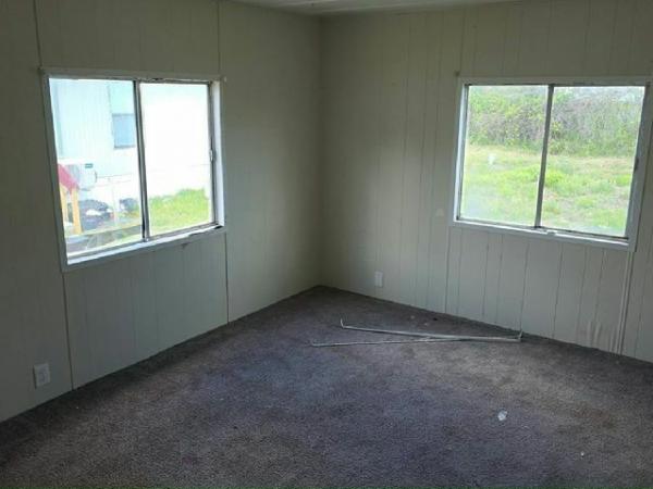 1981 PRES Mobile Home For Sale
