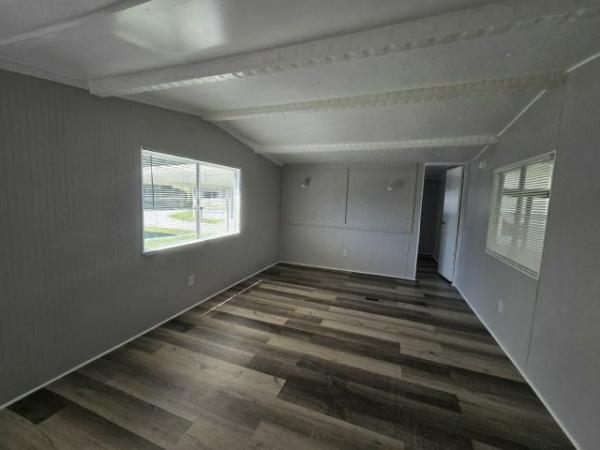 Photo 1 of 2 of home located at 2850 New Tampa Highway #21 Lakeland, FL 33815