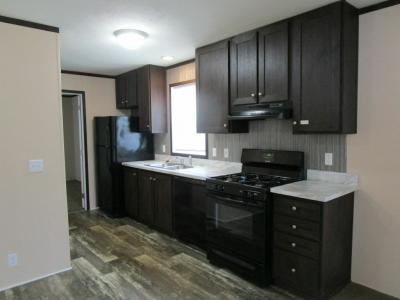 Mobile Home at 17296 Oak Grove Brownstown, MI 48174
