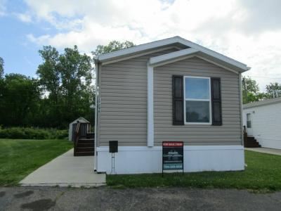 Photo 2 of 12 of home located at 17296 Oak Grove Brownstown, MI 48174