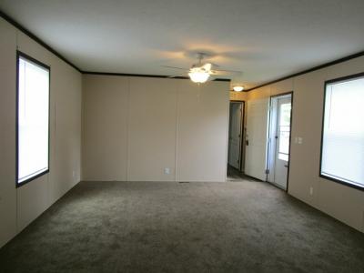 Photo 3 of 12 of home located at 17296 Oak Grove Brownstown, MI 48174