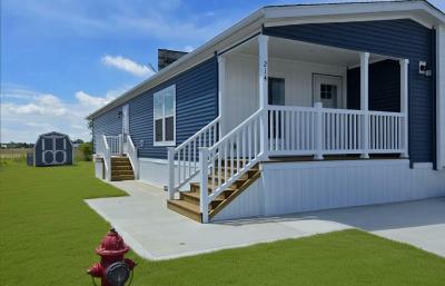 Mobile Home at 27484 Oregon Rd. Lot 214 Perrysburg, OH 43551