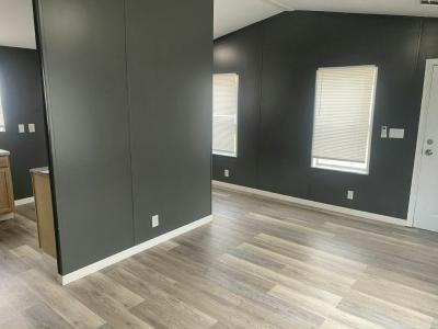 Photo 3 of 20 of home located at 1250 Lakeview Drive #10 Deland, FL 32720