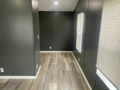 Photo 4 of 20 of home located at 1250 Lakeview Drive #10 Deland, FL 32720
