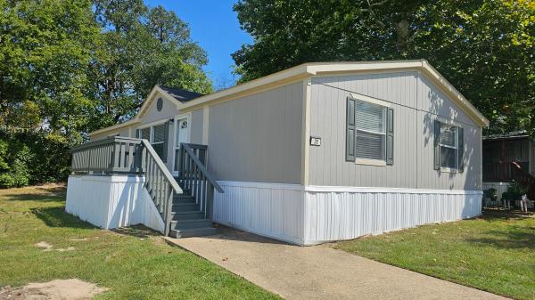 2013 American Homestar Corp Mobile Home For Sale