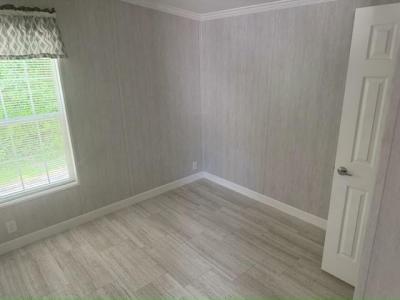 Photo 4 of 10 of home located at 925 Ponce De Leon Boulevard Lot 55 Brooksville, FL 34601