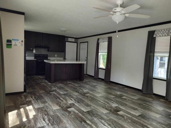 Photo 1 of 2 of home located at 10092 Burnt Oak St Lot 533 Indianapolis, IN 46234