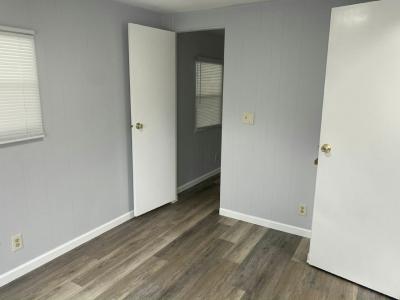 Photo 5 of 13 of home located at 1250 Lakeview Drive #55 Deland, FL 32720