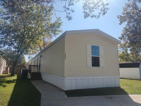Photo 1 of 2 of home located at 10281 Bridgeway Dr. Lot 660 Indianapolis, IN 46234