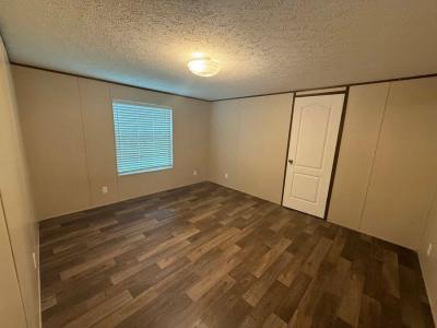Photo 5 of 11 of home located at 18 Spring Lake Drive Wichita Falls, TX 76301